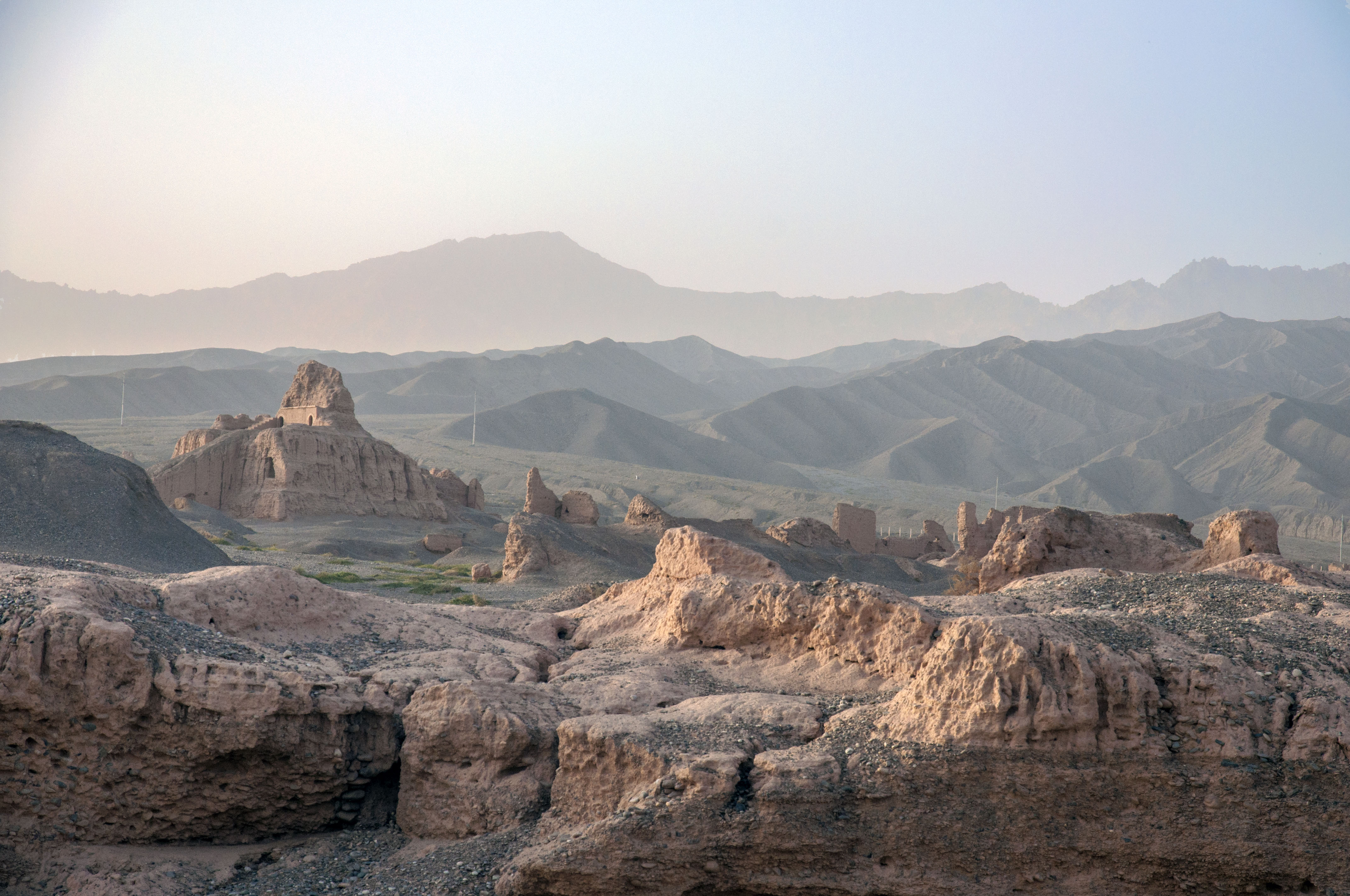 Subashi ruins near Kucha; regional context